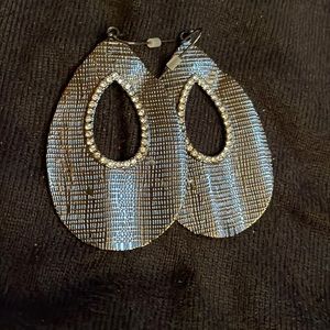 Black and Silver Earings with Diamond like Insets